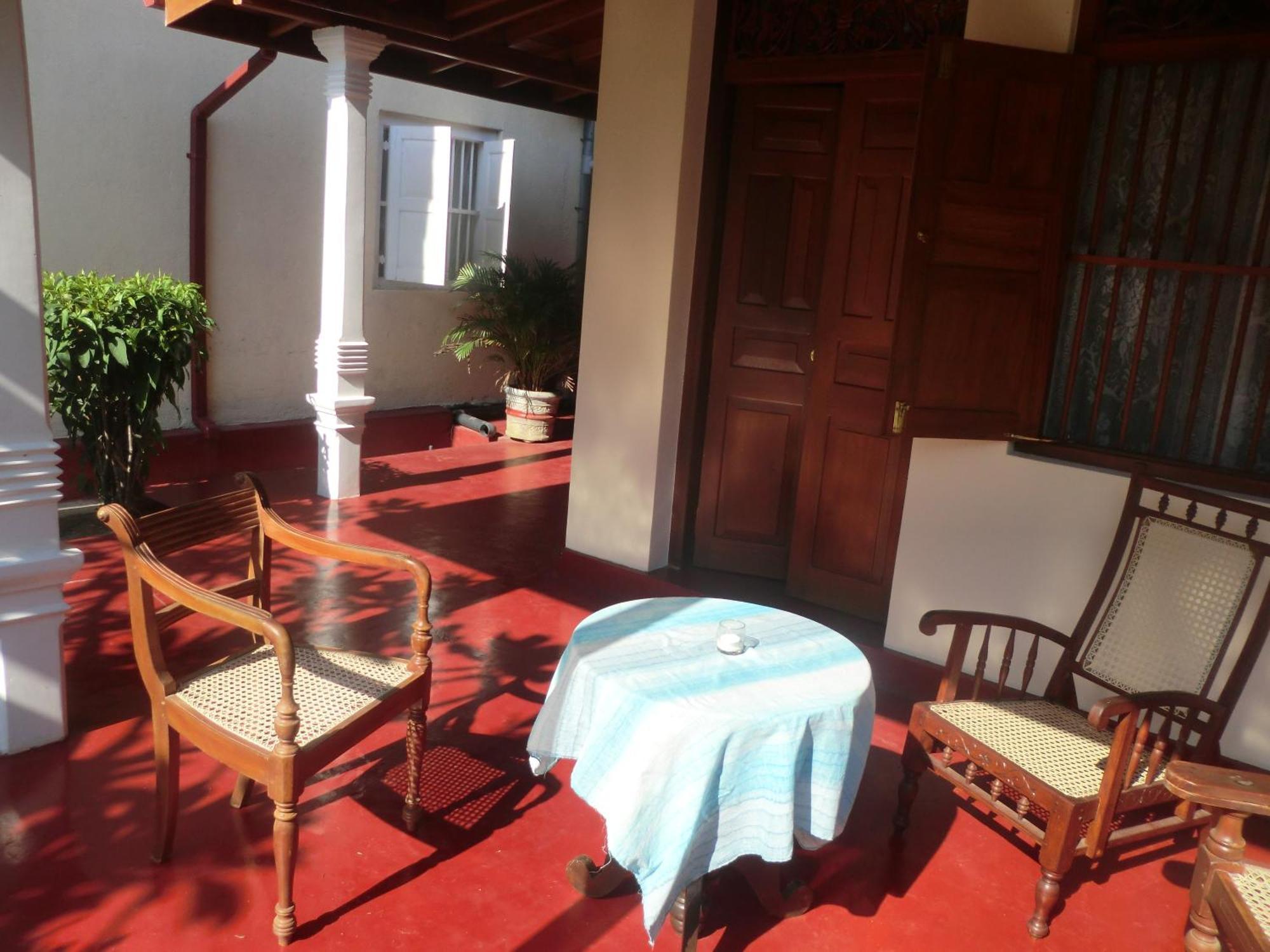 Top Of The Hill Guesthouse Weligama Exterior foto
