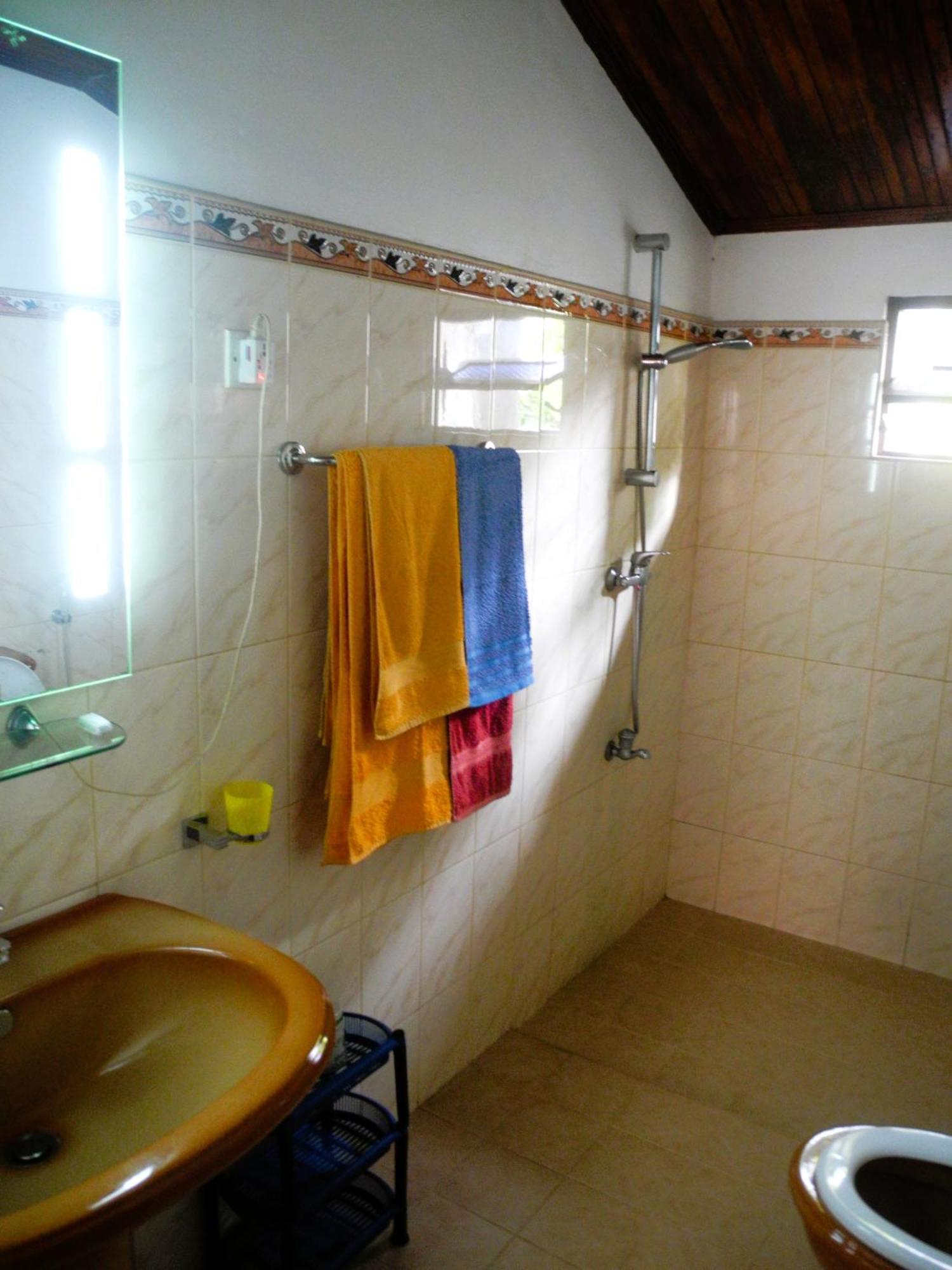 Top Of The Hill Guesthouse Weligama Habitación foto