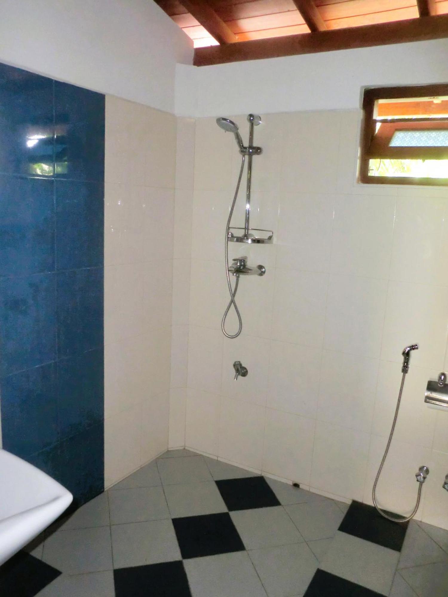 Top Of The Hill Guesthouse Weligama Habitación foto